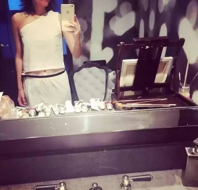 徐静蕾才女多才多艺_徐静蕾导演作品票房破亿_娱乐圈知名女导演